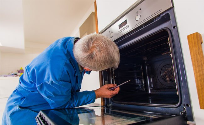 Accurate diagnostics are crucial for identifying issues in your oven. We utilize advanced tools to thoroughly examine your oven, pinpointing any faults or inefficiencies. This ensures precise oven repairs in Muscat, restoring your oven's optimal performance and allowing you to cook with confidence.